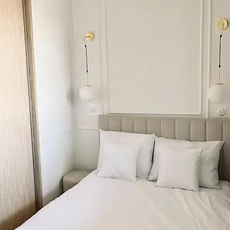 Elegancki Z Jedna Sypialnia Апартаменты *